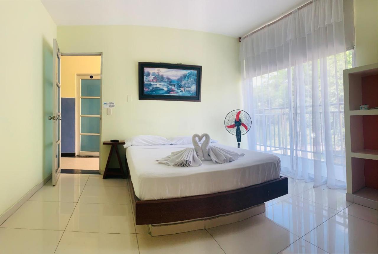 Hotel Bellavista Premium Villeta Esterno foto