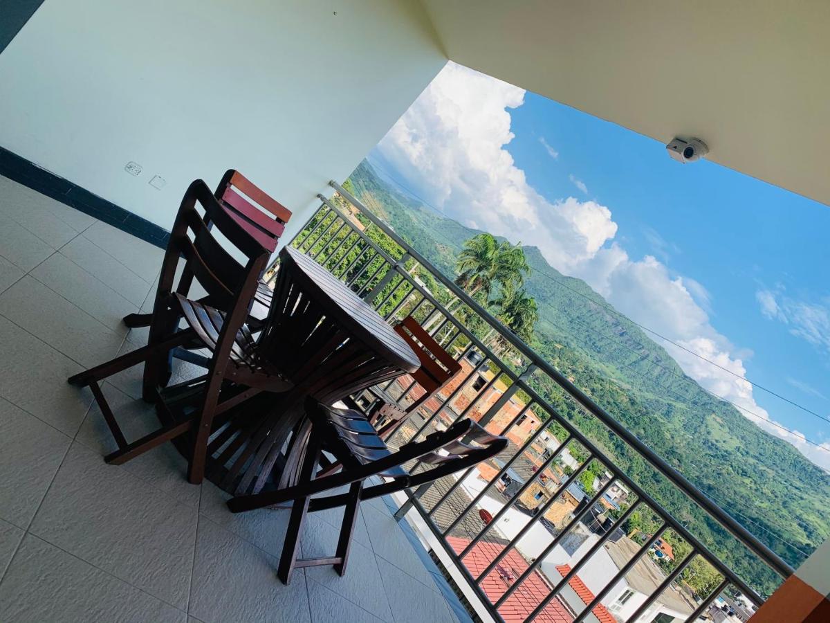 Hotel Bellavista Premium Villeta Esterno foto