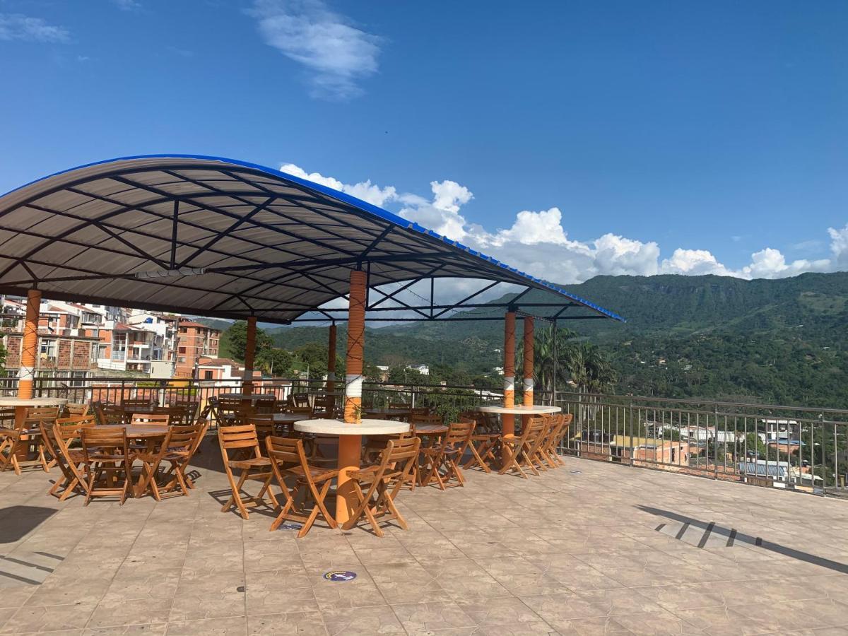 Hotel Bellavista Premium Villeta Esterno foto