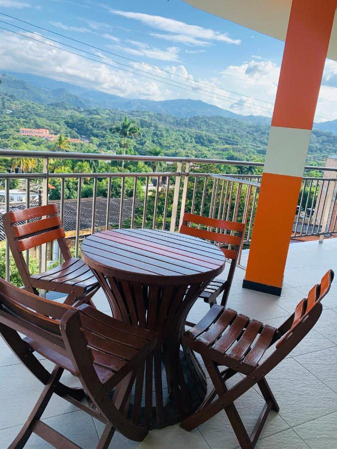 Hotel Bellavista Premium Villeta Esterno foto