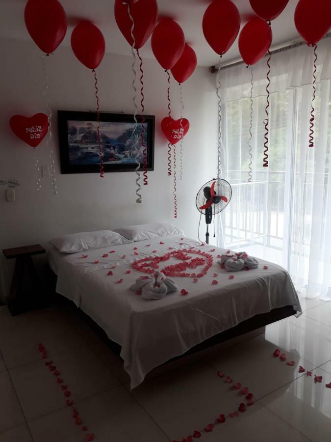 Hotel Bellavista Premium Villeta Esterno foto